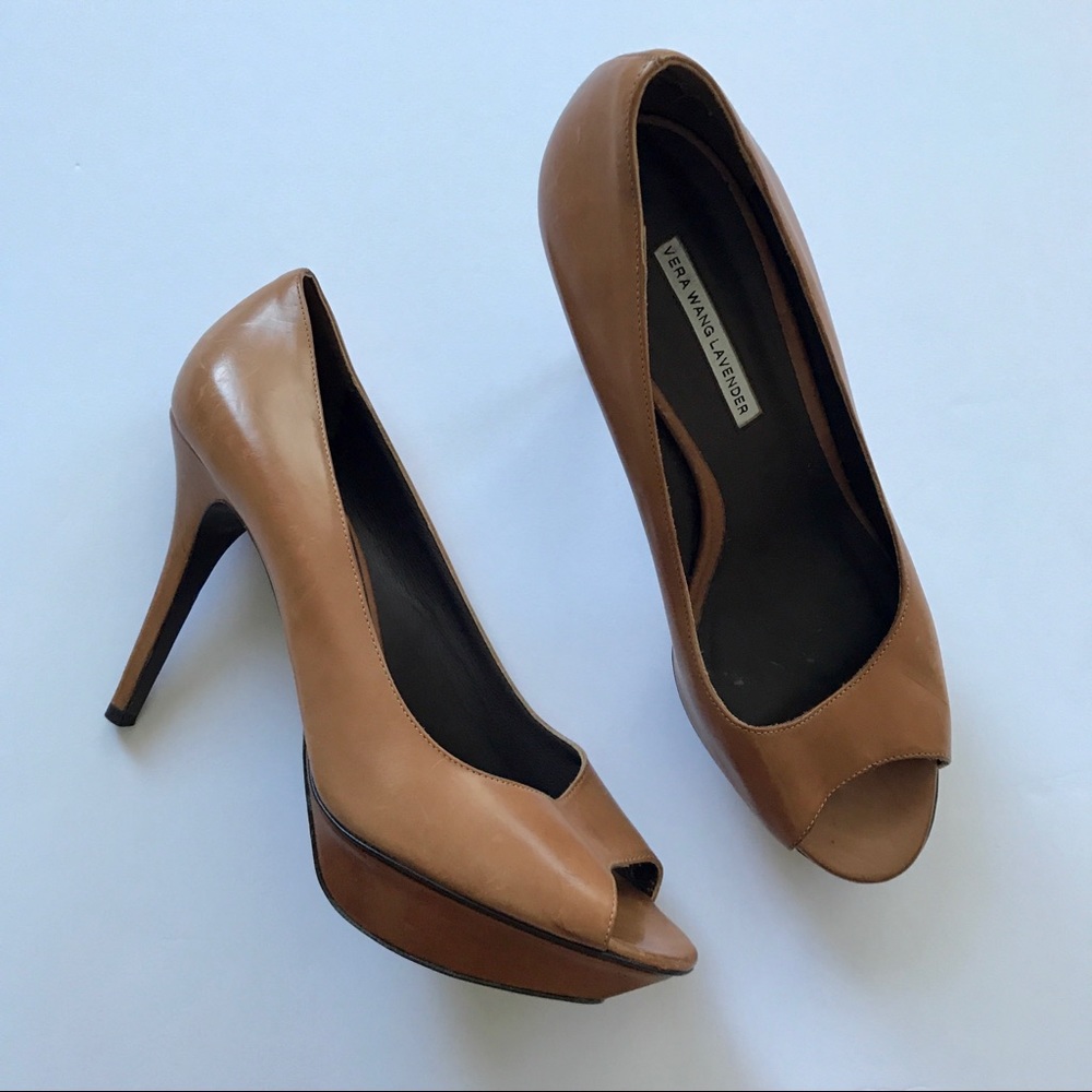 Vera Wang Lavender Label Platforms